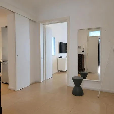 Station Apartment